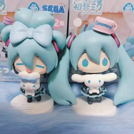 Hatsune Miku with Cinnamoroll Figure